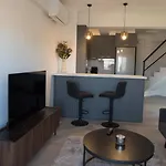 Signature Loft 特里卡拉